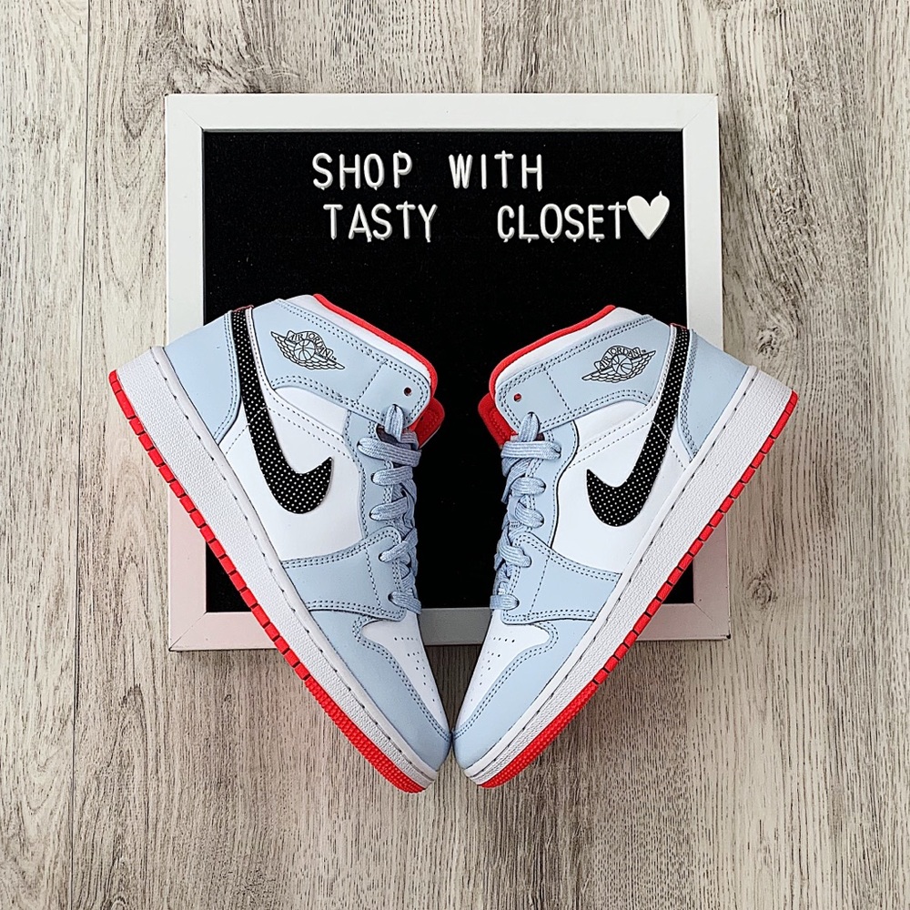 Nike air jordan 1 mid sneakers - Picture 3 of 8